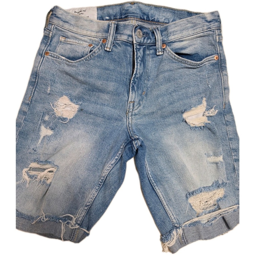 H&M Men's Regular Fit Light Wash Distressed Denim Shorts Button 5-Pocket